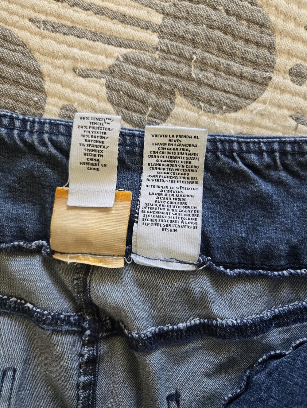 Ruby Rd. stretch denim pull-on pants. Size M - Picture 4 of 5